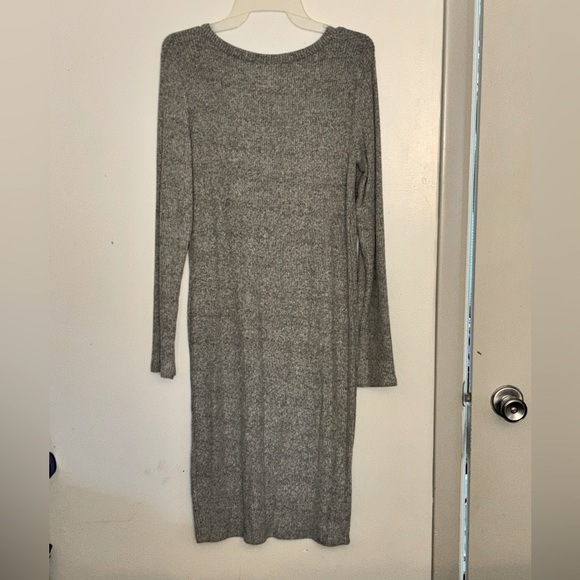 Hello Miz Maternity Dress - Picture 3 of 5